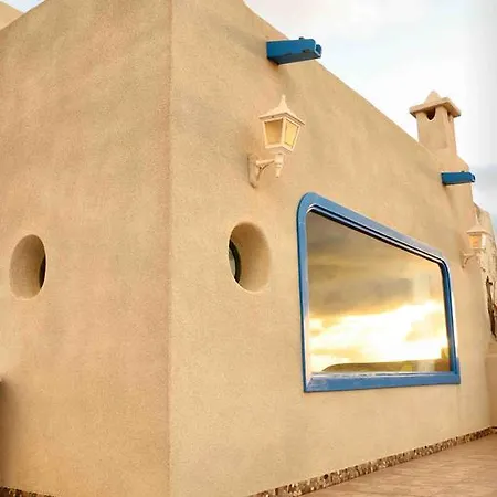 La Casa Azul De * La Santa