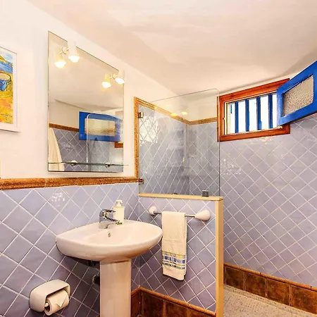 La Casa Azul De *